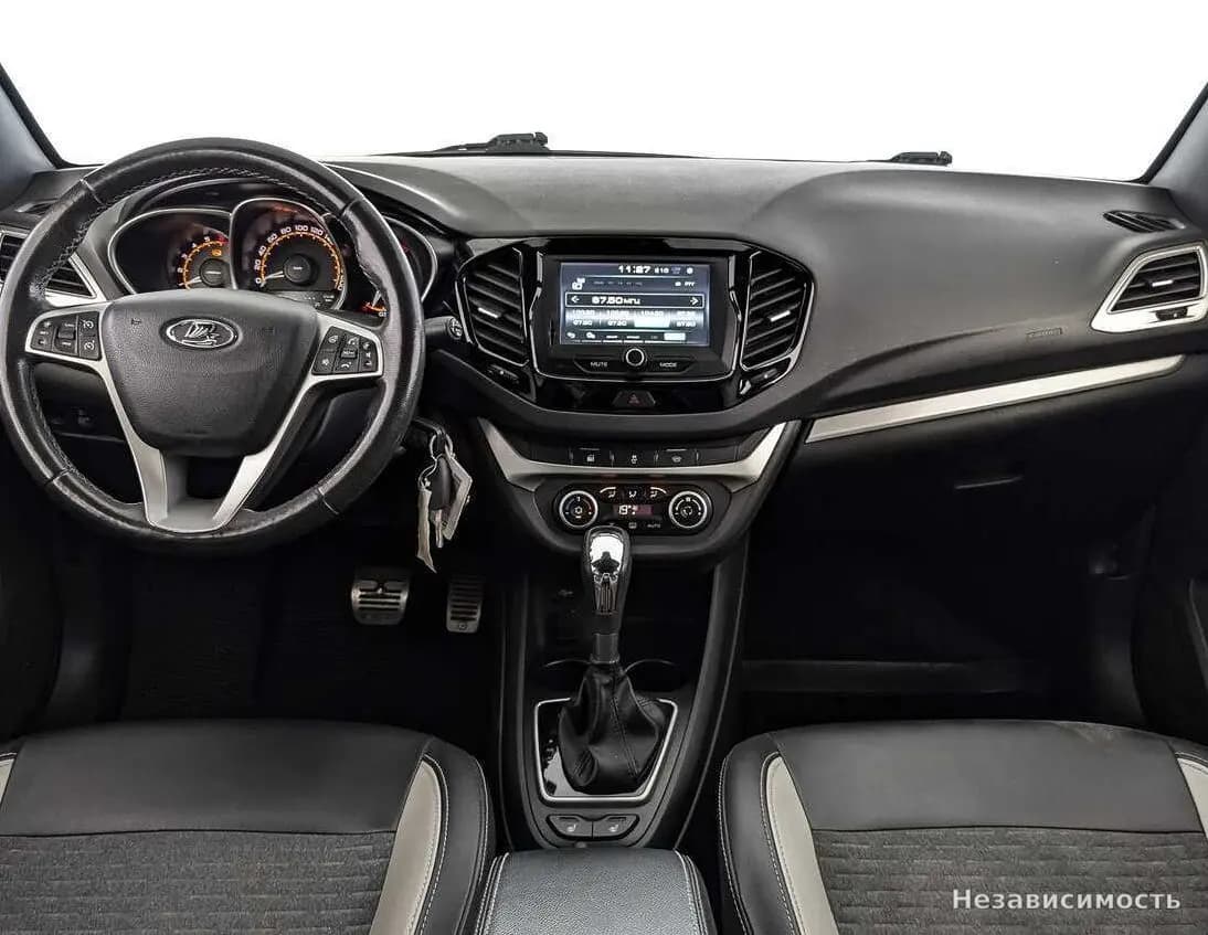 Lada Vesta 2019 с пробегом — фото 10