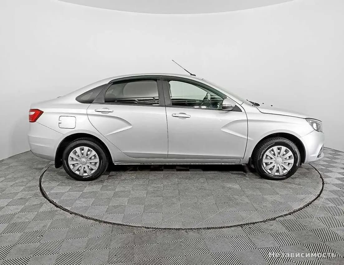 Lada Vesta 2017 с пробегом — фото 4