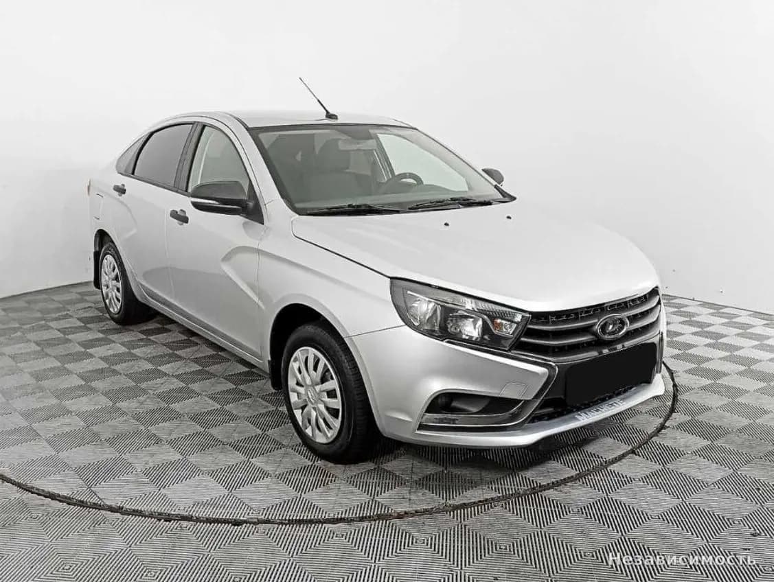 Lada Vesta 2018 с пробегом — фото 3