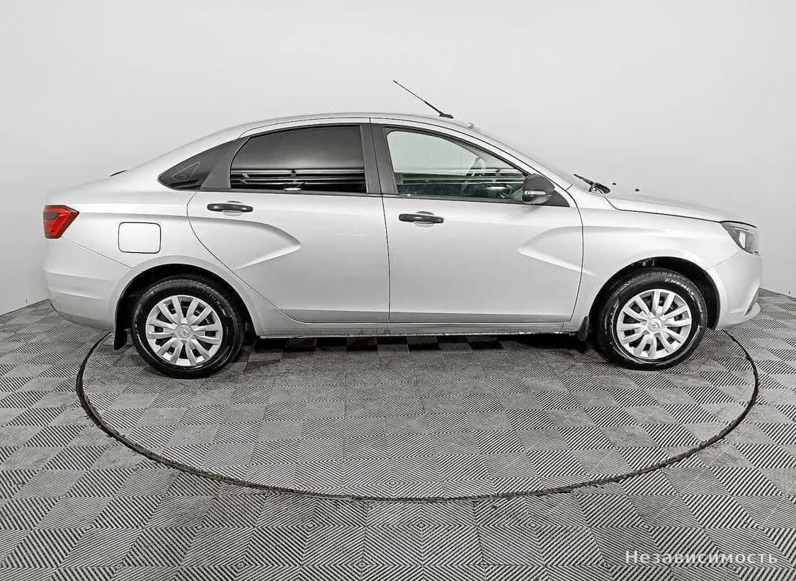 Lada Vesta 2018 с пробегом — фото 4
