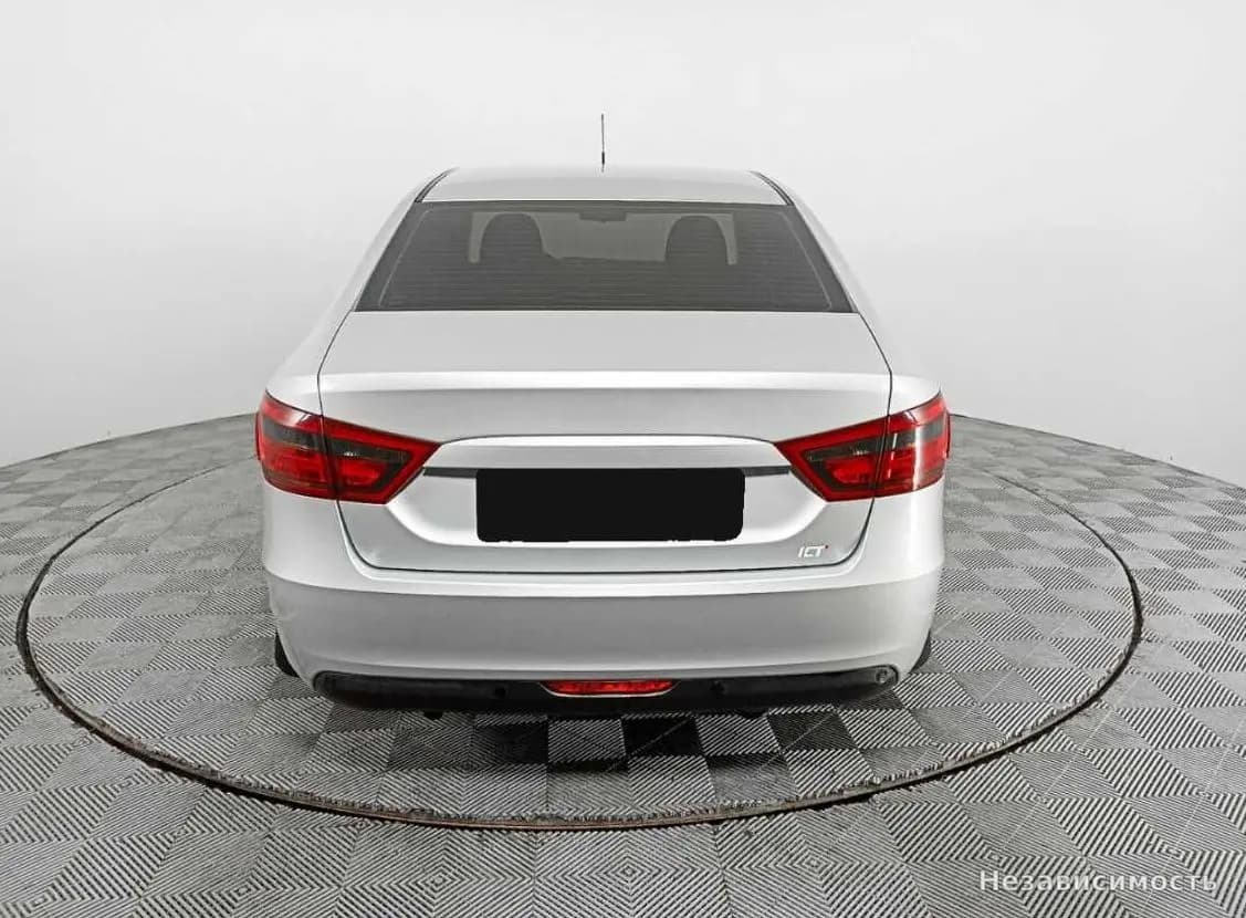 Lada Vesta 2018 с пробегом — фото 6