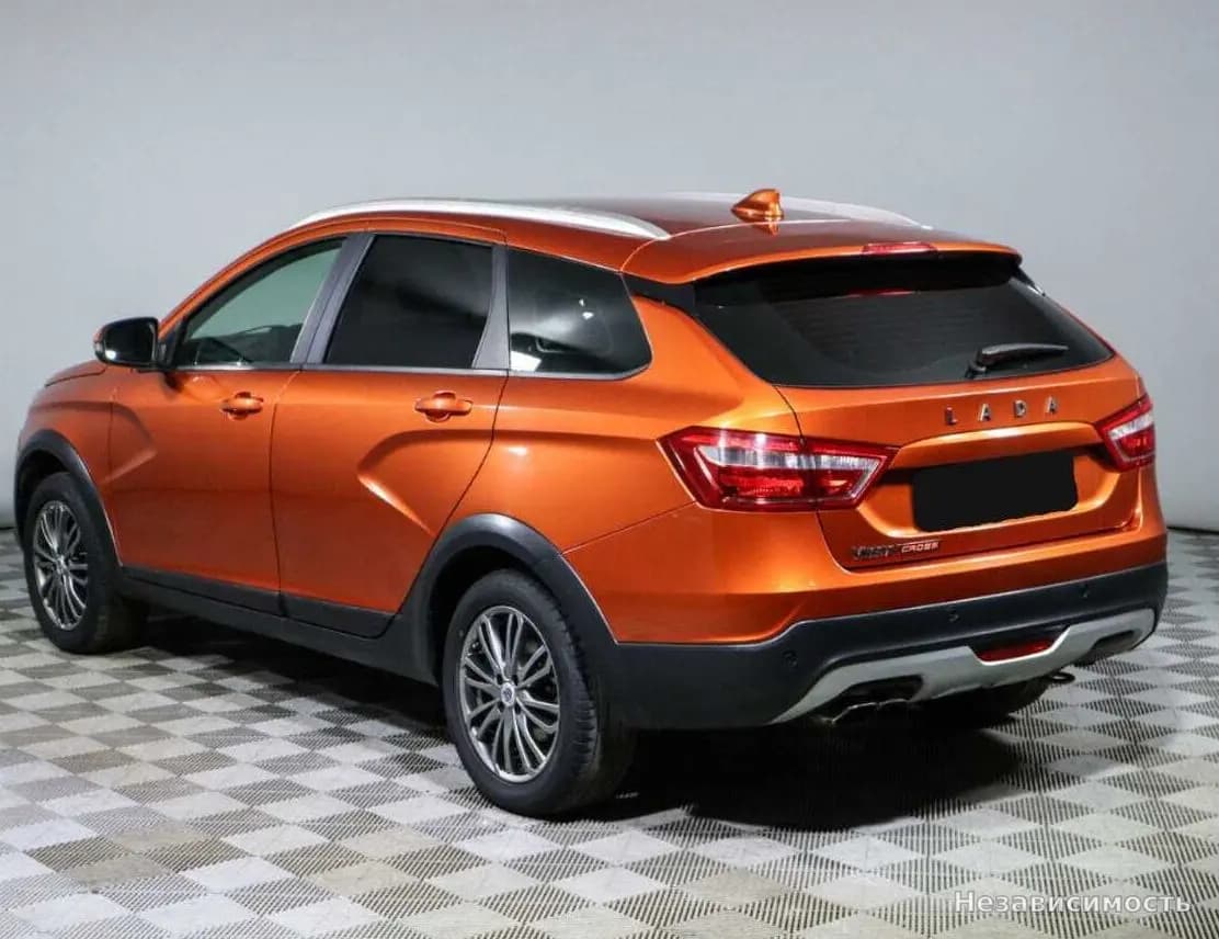 Lada Vesta 2018 с пробегом — фото 5