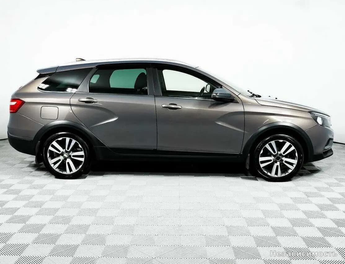 Lada Vesta 2019 с пробегом — фото 4