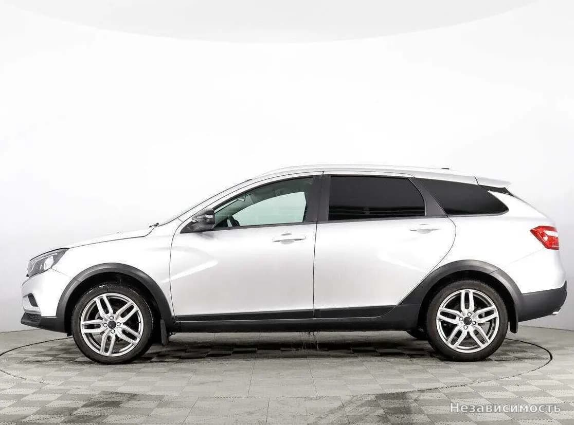 Lada Vesta 2022 с пробегом — фото 8