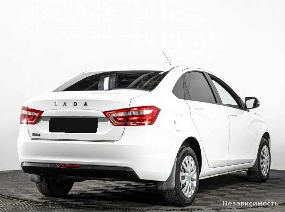 Lada Vesta 2017 с пробегом — фото 4