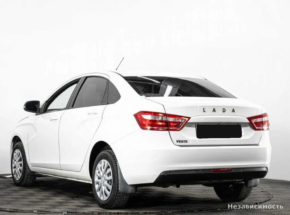Lada Vesta 2017 с пробегом — фото 6