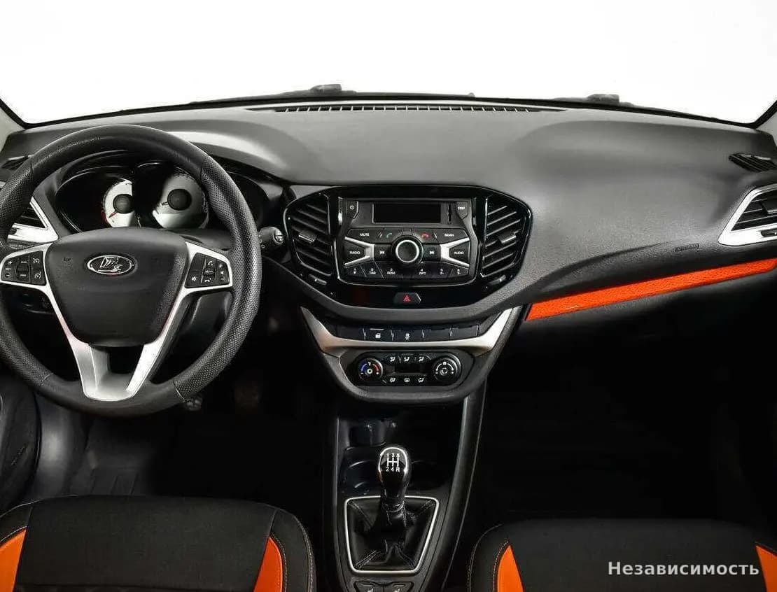 Lada Vesta 2020 с пробегом — фото 9