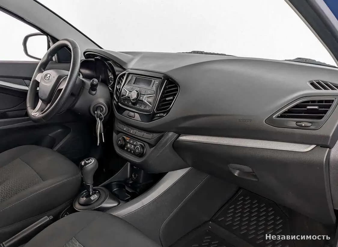Lada Vesta 2017 с пробегом — фото 9