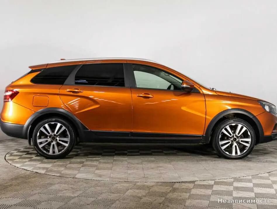 Lada Vesta 2018 с пробегом — фото 4