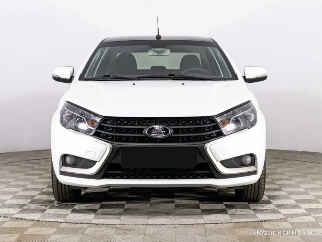 Lada Vesta 2017 с пробегом — фото 2