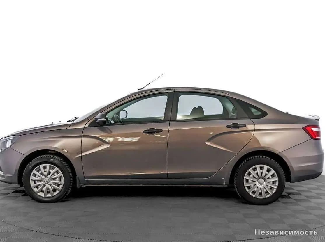 Lada Vesta 2018 с пробегом — фото 8