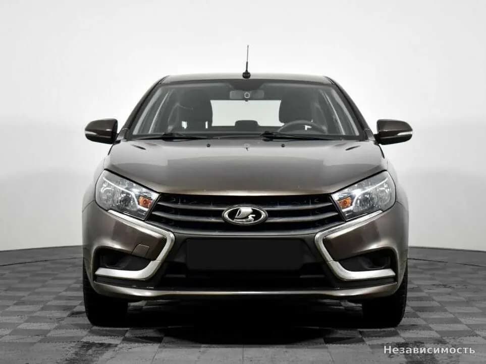Lada Vesta 2017 с пробегом — фото 2