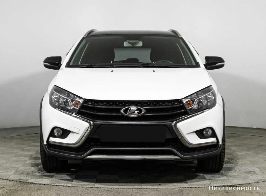 Lada Vesta 2018 с пробегом — фото 2