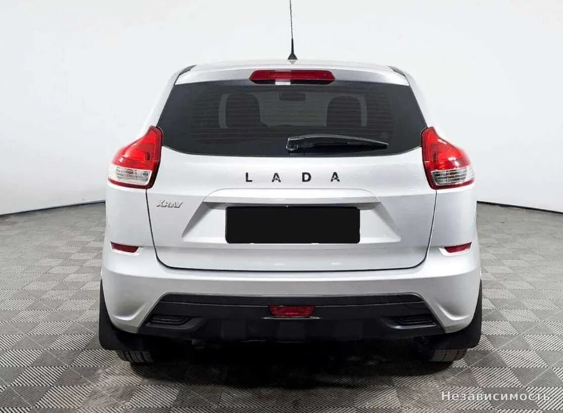 Lada Xray 2018 с пробегом — фото 5