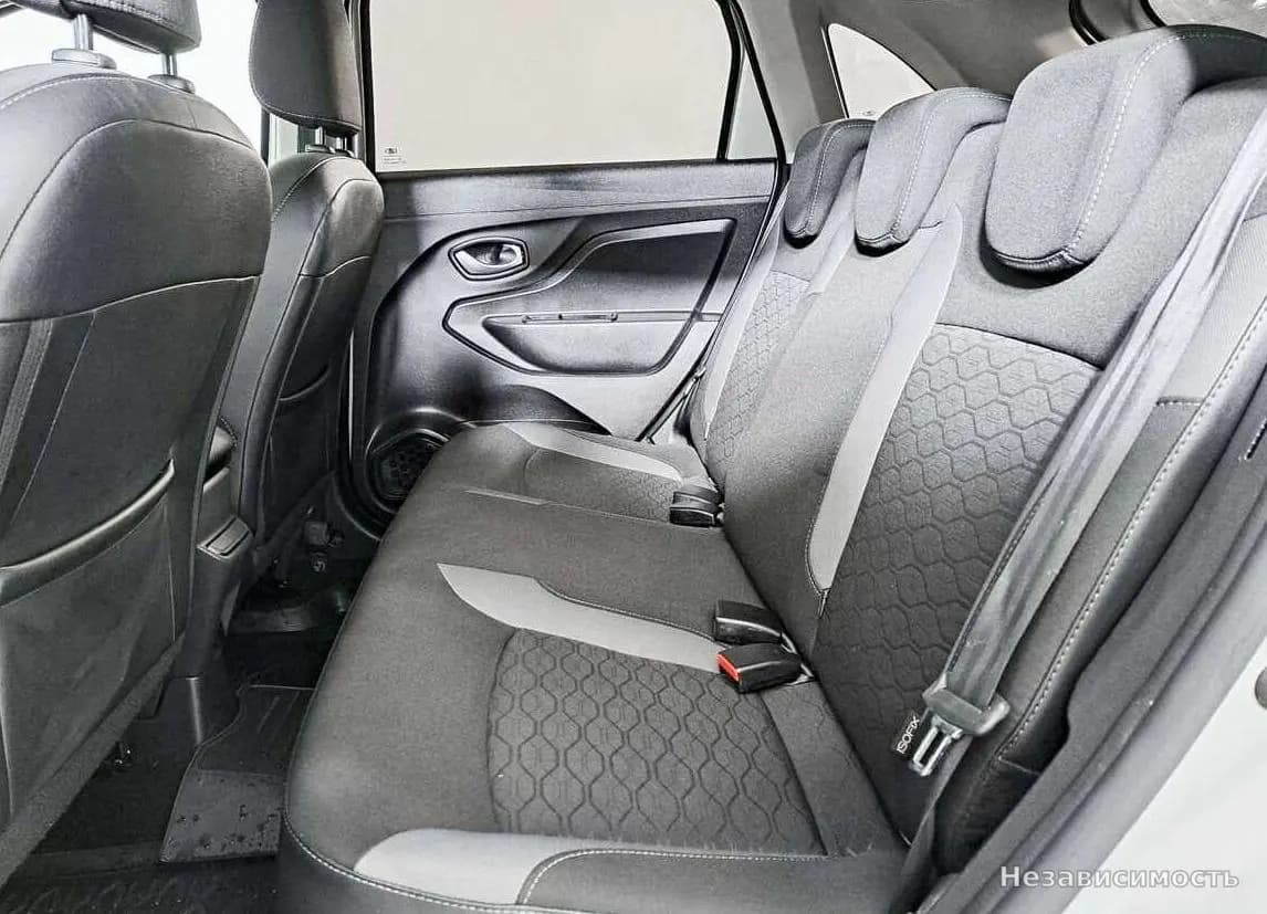 Lada Xray 2018 с пробегом — фото 8