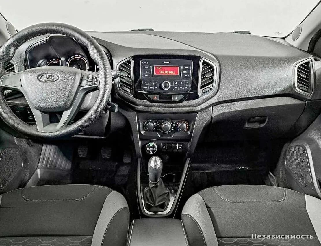 Lada Xray 2018 с пробегом — фото 10
