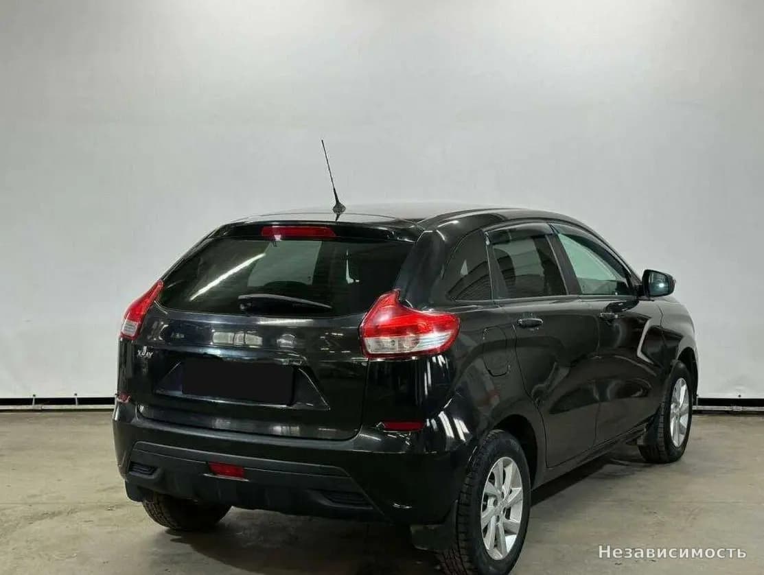 Lada Xray 2017 с пробегом — фото 5