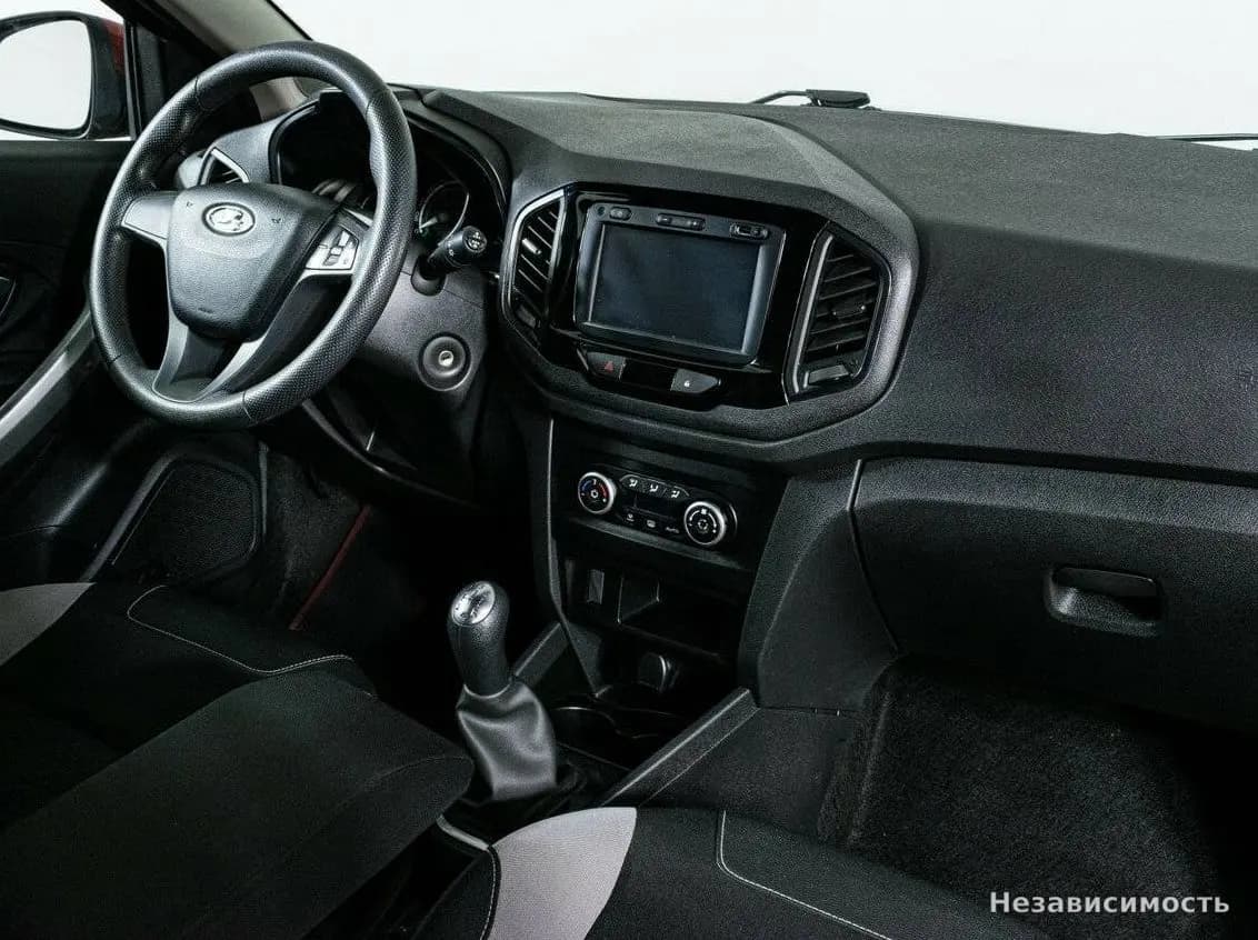 Lada Xray 2016 с пробегом — фото 8