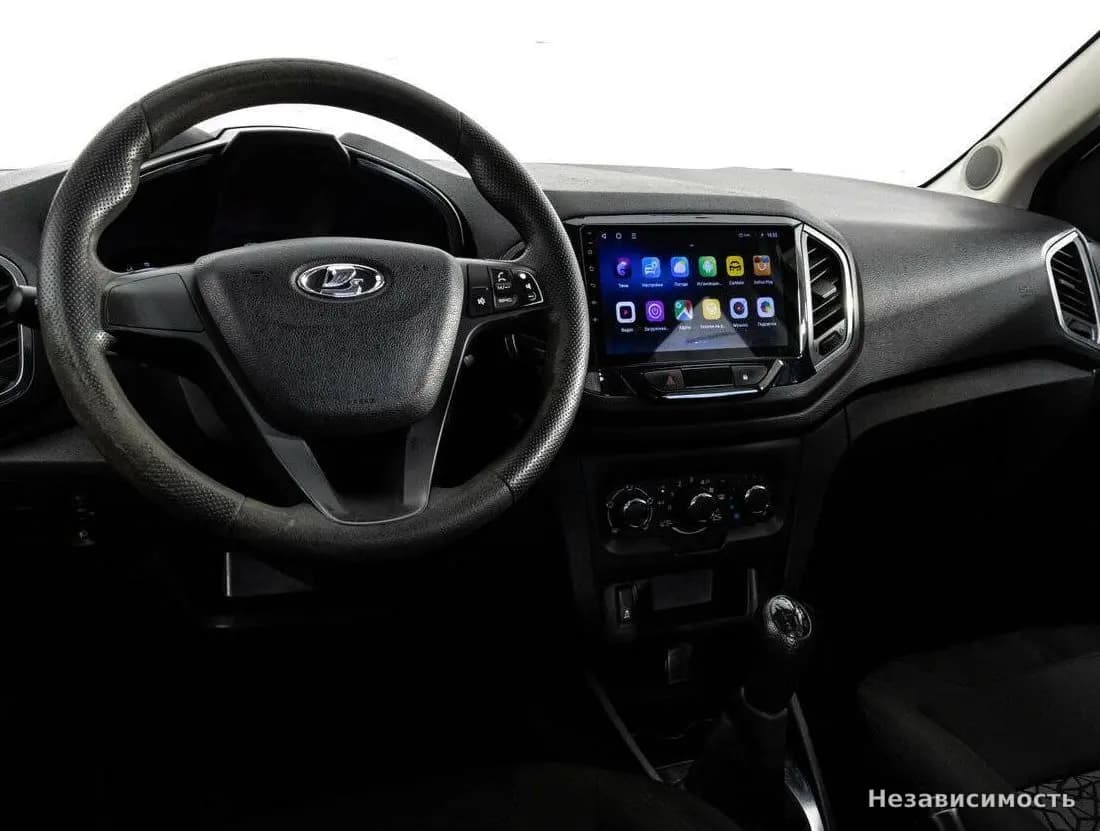 Lada Xray 2018 с пробегом — фото 10