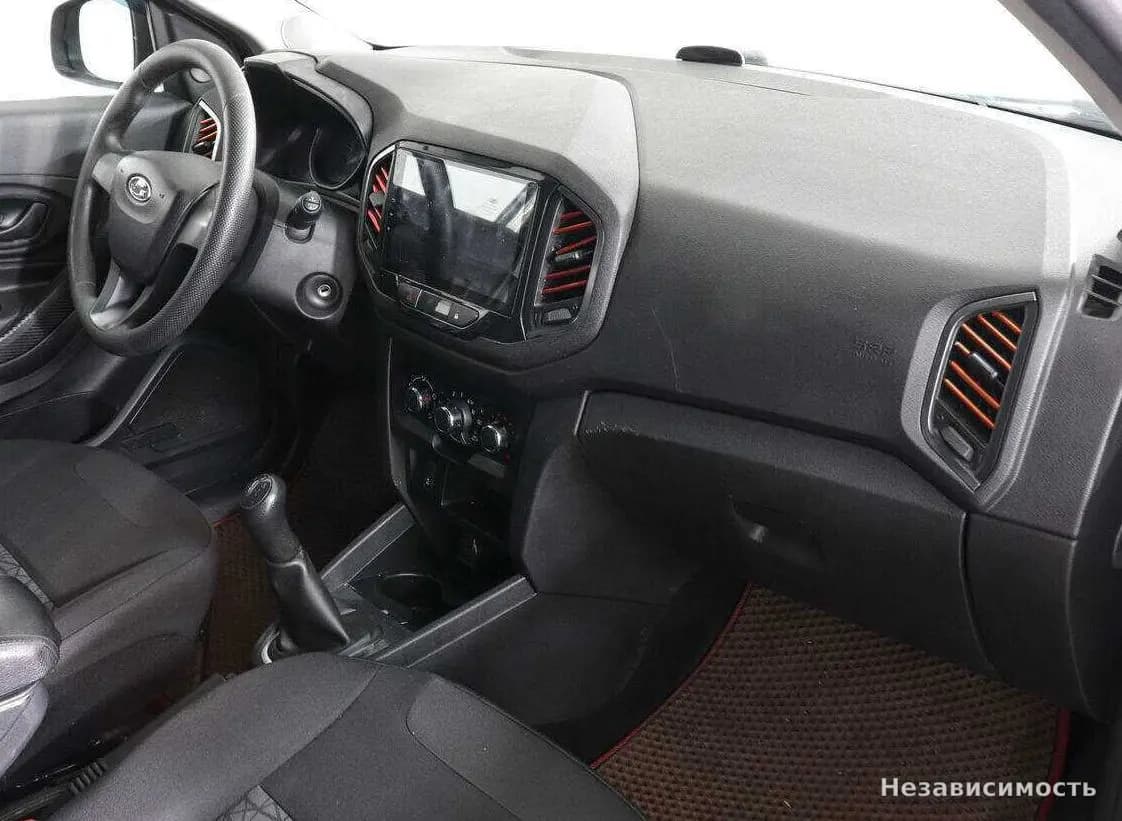 Lada Xray 2018 с пробегом — фото 6