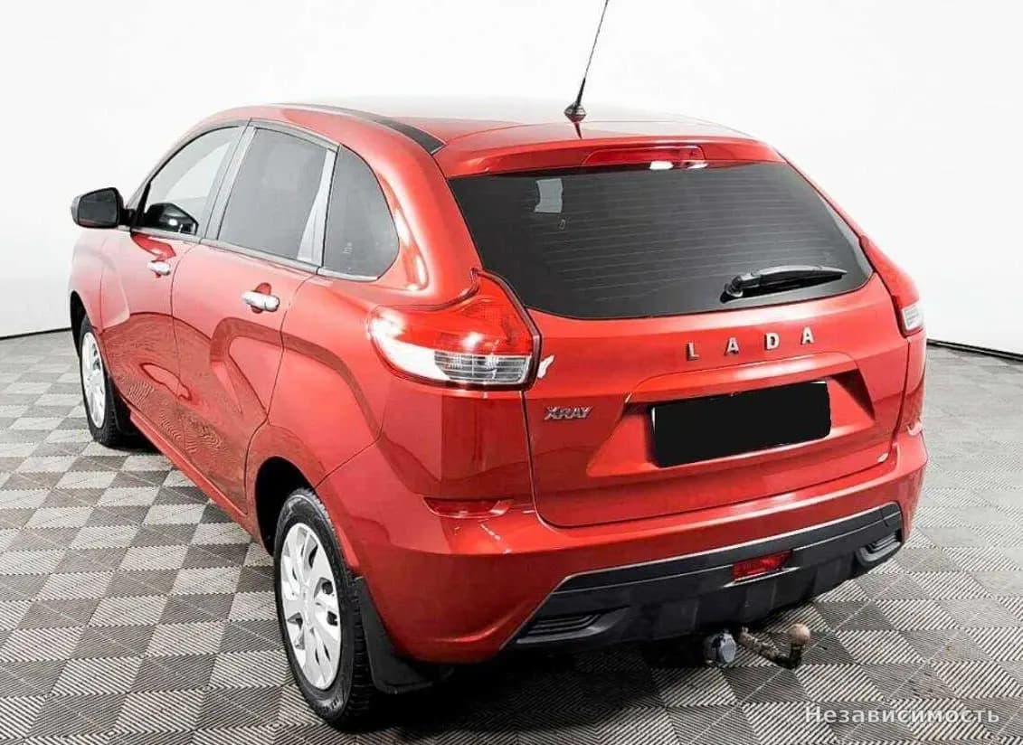 Lada Xray 2018 с пробегом — фото 7