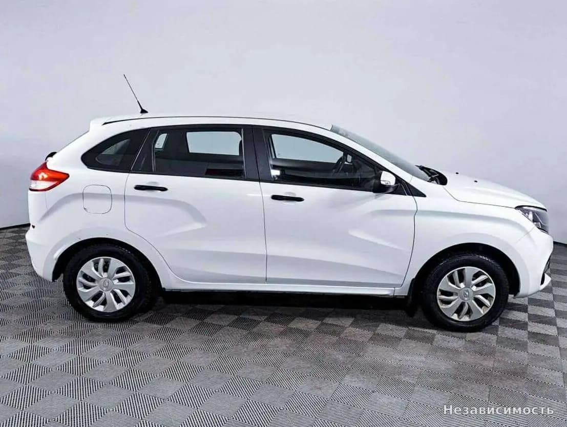 Lada Xray 2018 с пробегом — фото 4