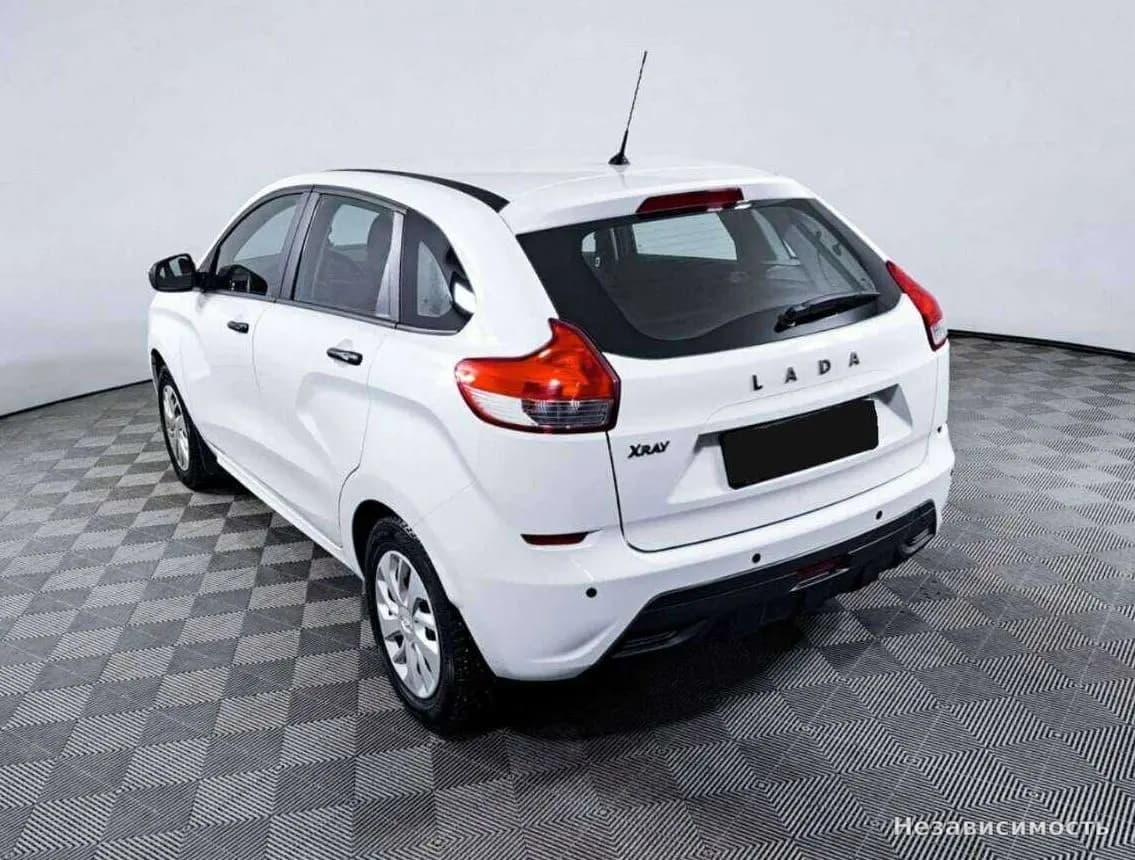 Lada Xray 2018 с пробегом — фото 7