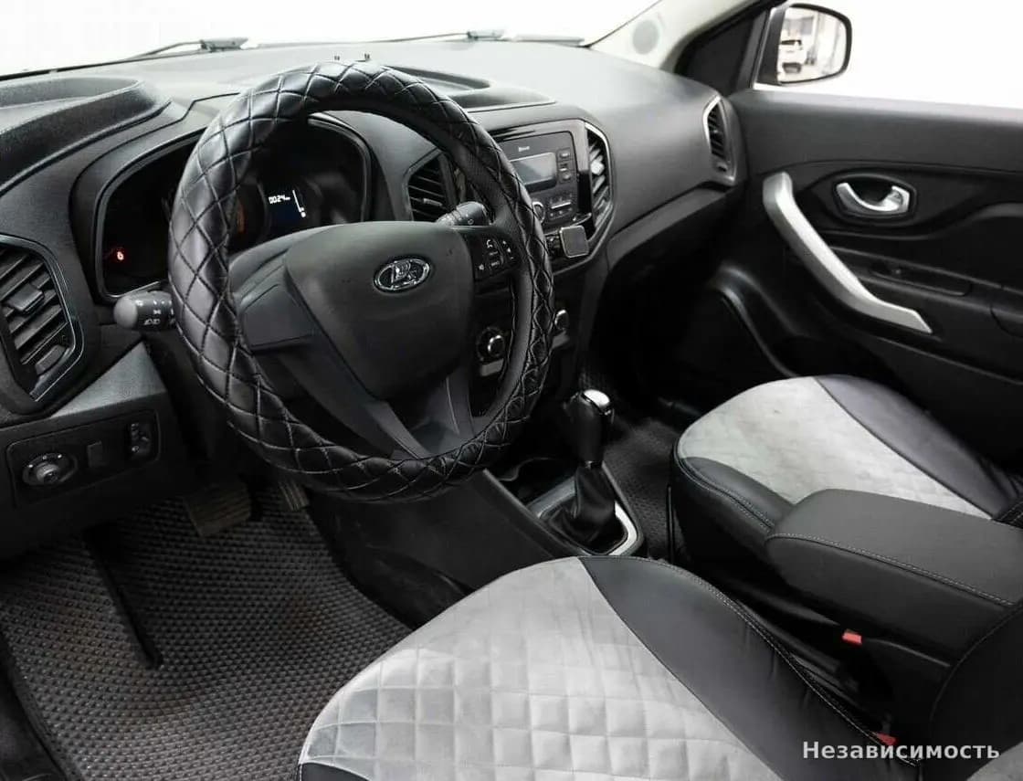 Lada Xray 2019 с пробегом — фото 7