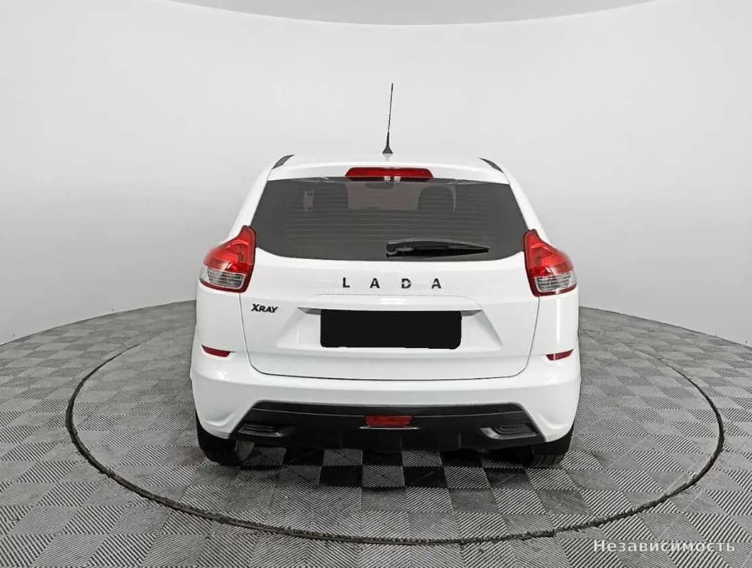 Lada Xray 2017 с пробегом — фото 6