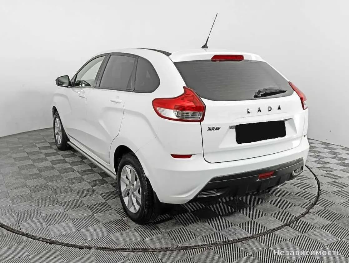 Lada Xray 2017 с пробегом — фото 7