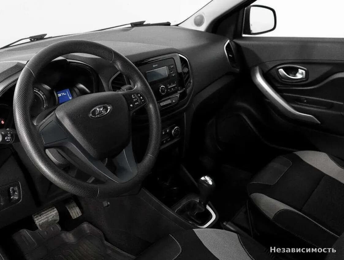 Lada Xray 2018 с пробегом — фото 9