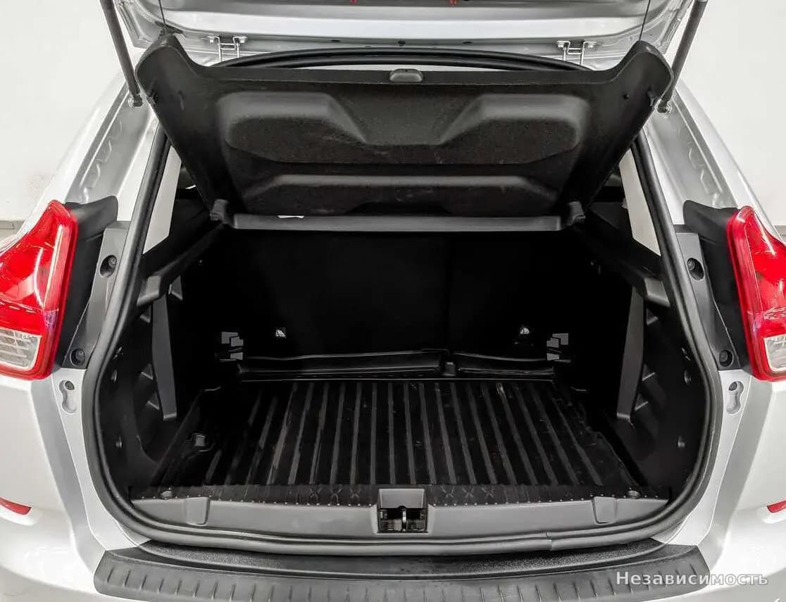 Lada Xray 2019 с пробегом — фото 10