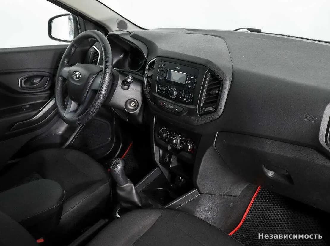 Lada Xray 2018 с пробегом — фото 8