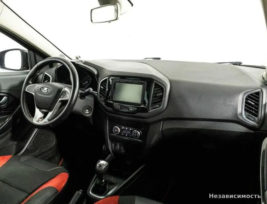 Lada Xray 2016 с пробегом — фото 9