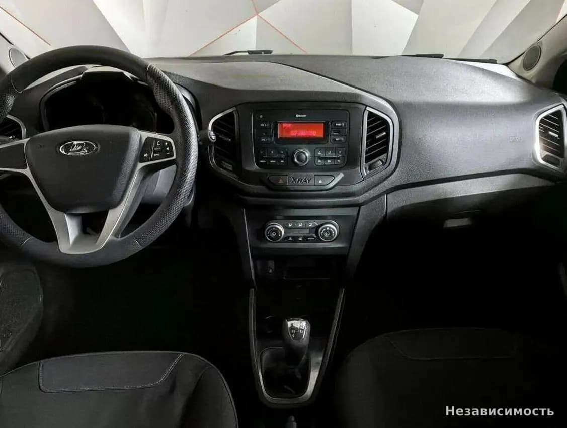 Lada Xray 2019 с пробегом — фото 10