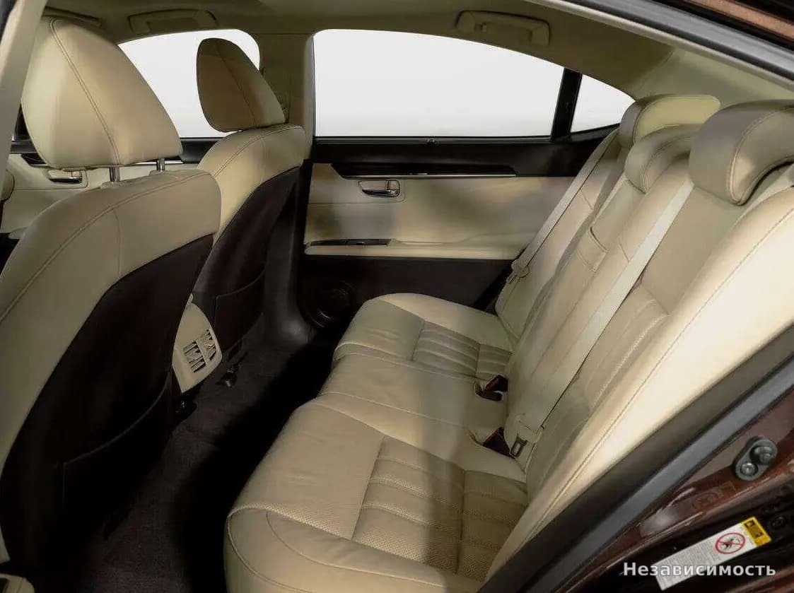 Lexus ES 2015 с пробегом — фото 10