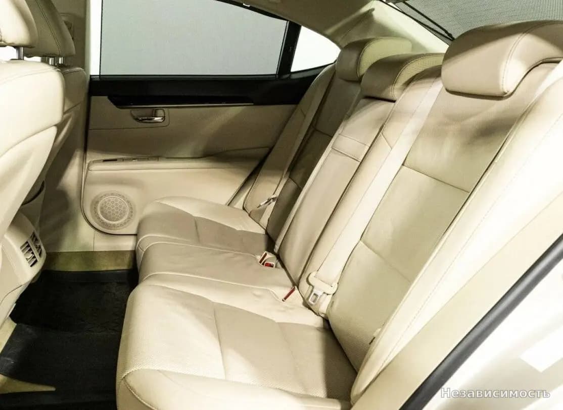 Lexus ES 2014 с пробегом — фото 10