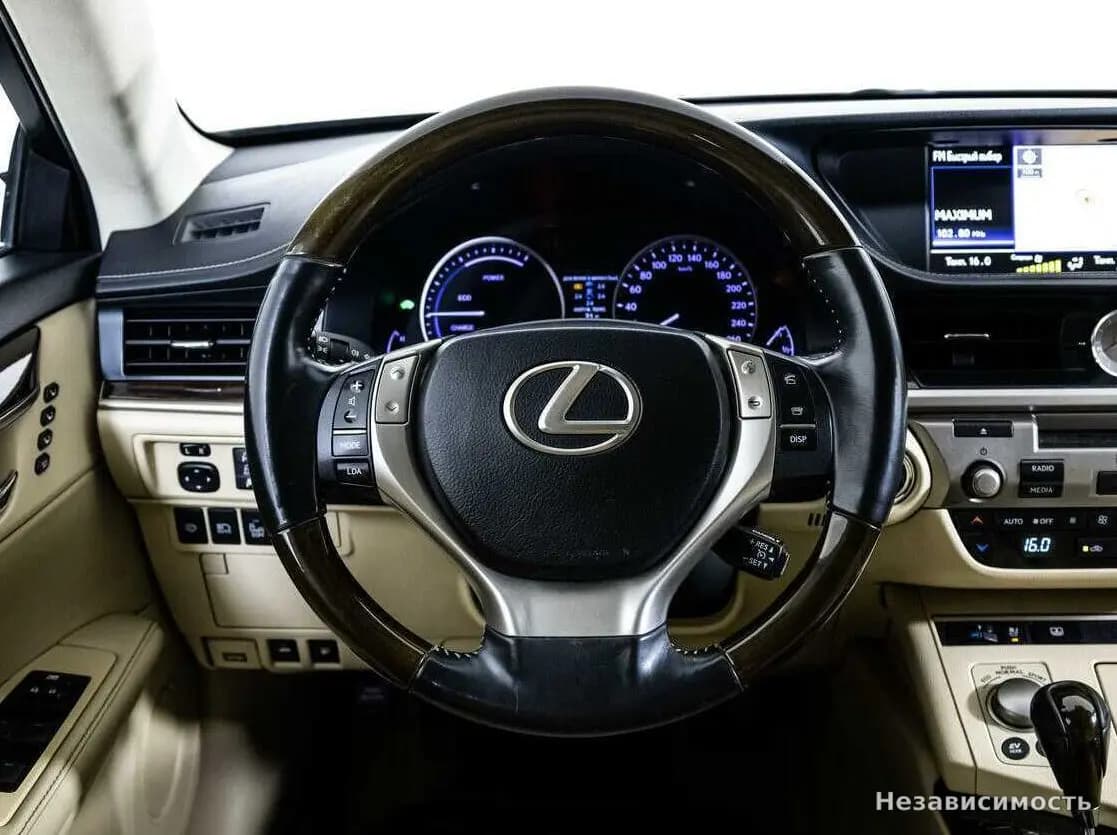 Lexus ES 2014 с пробегом — фото 10