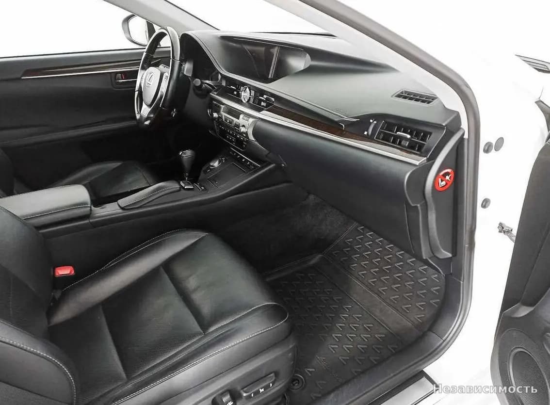 Lexus ES 2015 с пробегом — фото 6