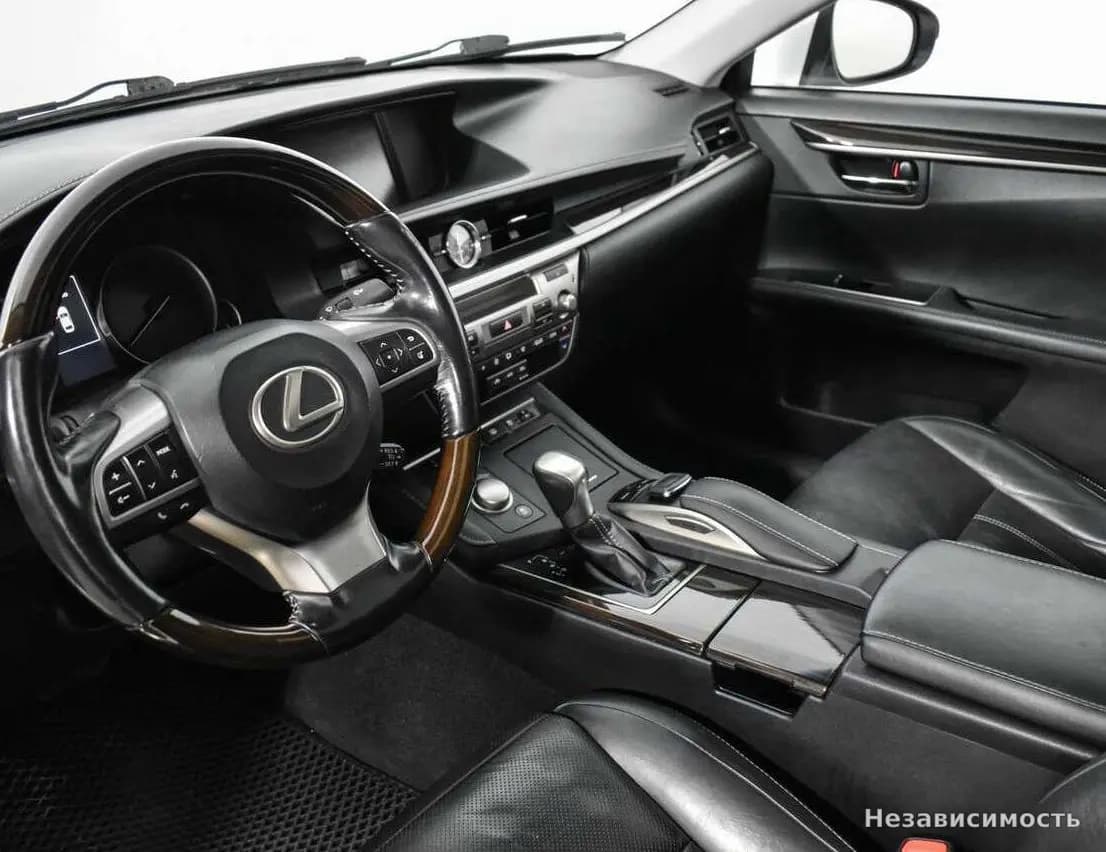 Lexus ES 2015 с пробегом — фото 7