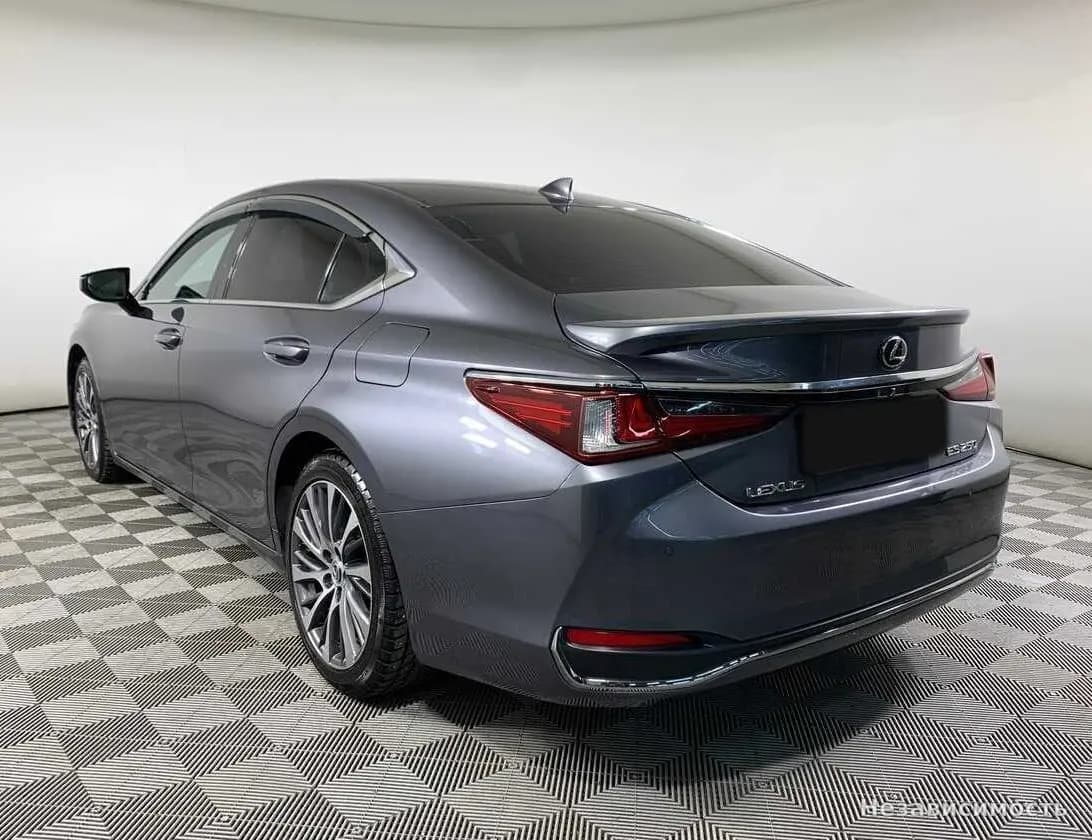 Lexus ES 2018 с пробегом — фото 6