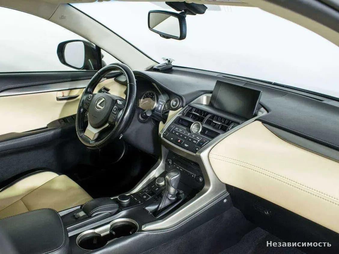Lexus NX 2016 с пробегом — фото 9