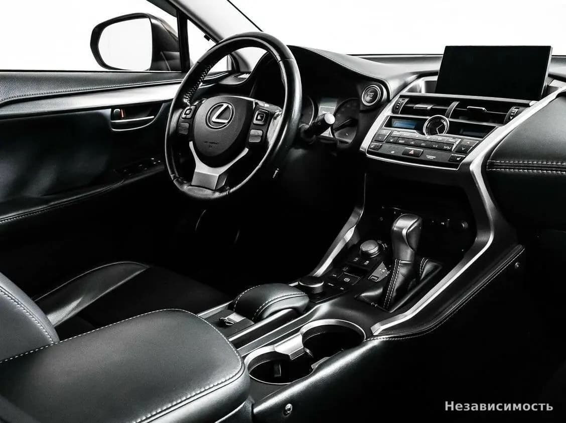 Lexus NX 2016 с пробегом — фото 9
