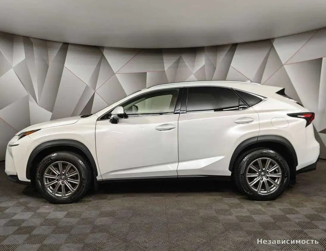 Lexus NX 2016 с пробегом — фото 5