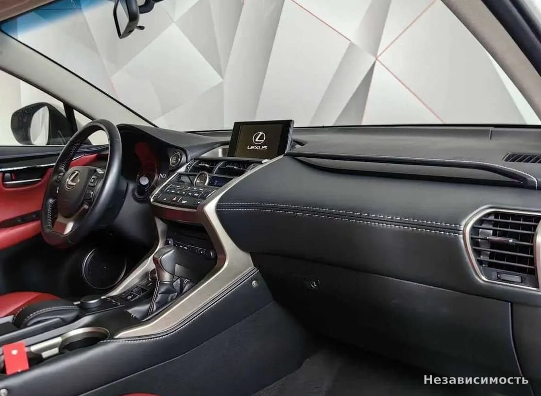 Lexus NX 2016 с пробегом — фото 9