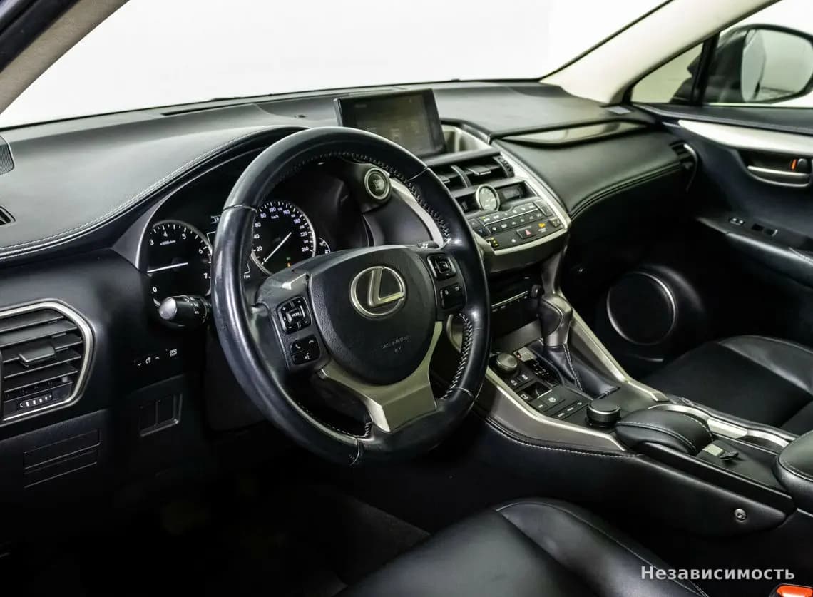 Lexus NX 2014 с пробегом — фото 8