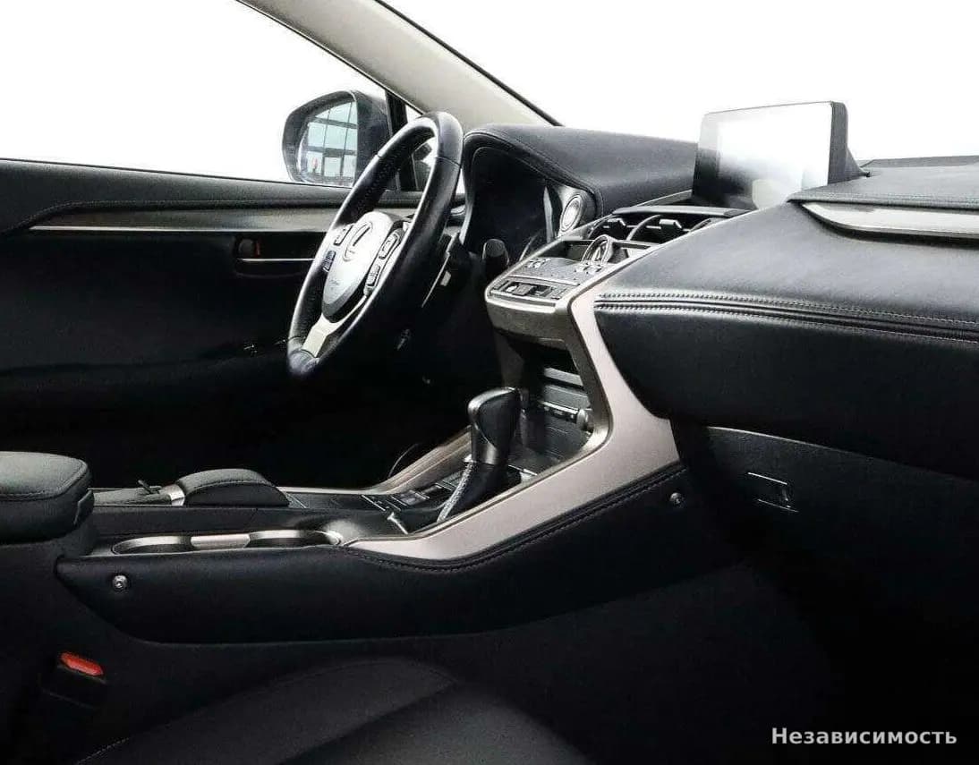 Lexus NX 2017 с пробегом — фото 6