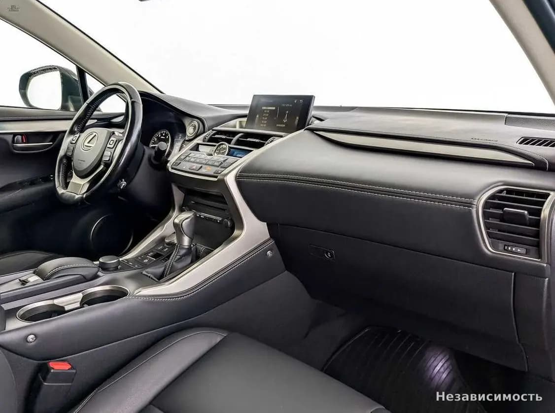 Lexus NX 2017 с пробегом — фото 9