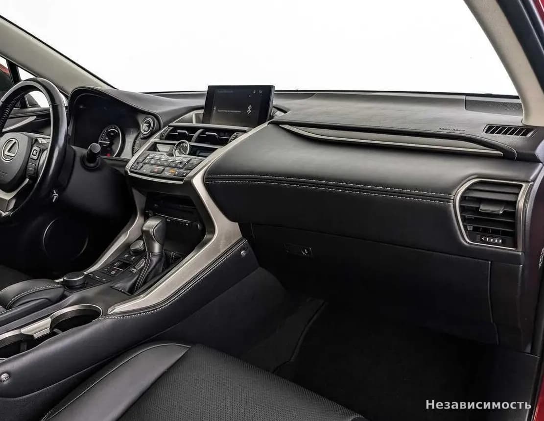Lexus NX 2015 с пробегом — фото 9
