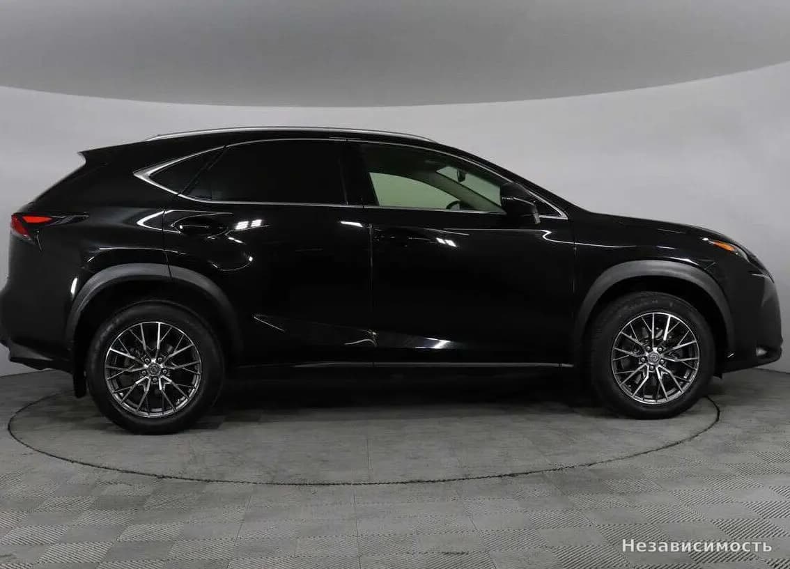 Lexus NX 2015 с пробегом — фото 4